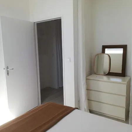 Apartman La Mansarde Nozay
